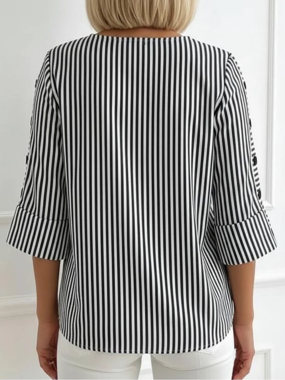 NWT Black & White Striped Women’s Classic Blouse Button Sleeve Detail Sz XL - Picture 3 of 7